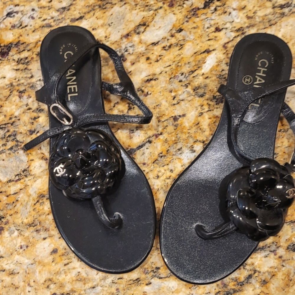 Never worn Chanel black bow sandal